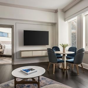 One-Bedroom Suite Lake View